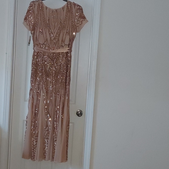 Dress - Picture 4 of 5